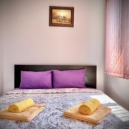 Bright Central Studio For 4 In Бургас Экстерьер фото