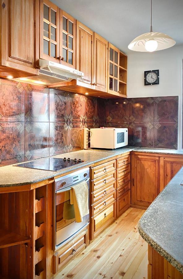 Bright Central Studio For 4 In Бургас Экстерьер фото