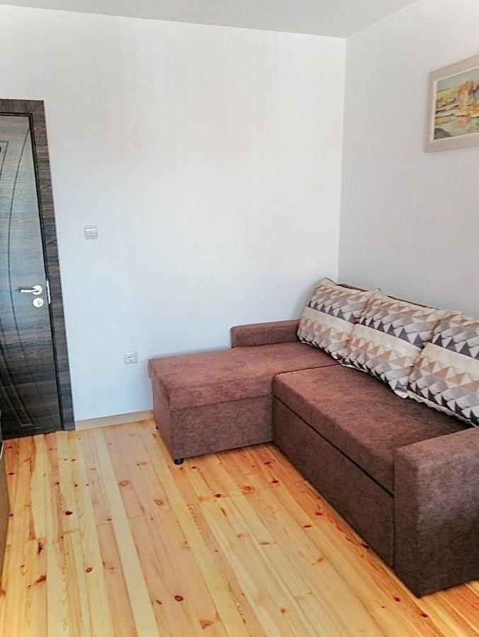 Bright Central Studio For 4 In Бургас Экстерьер фото